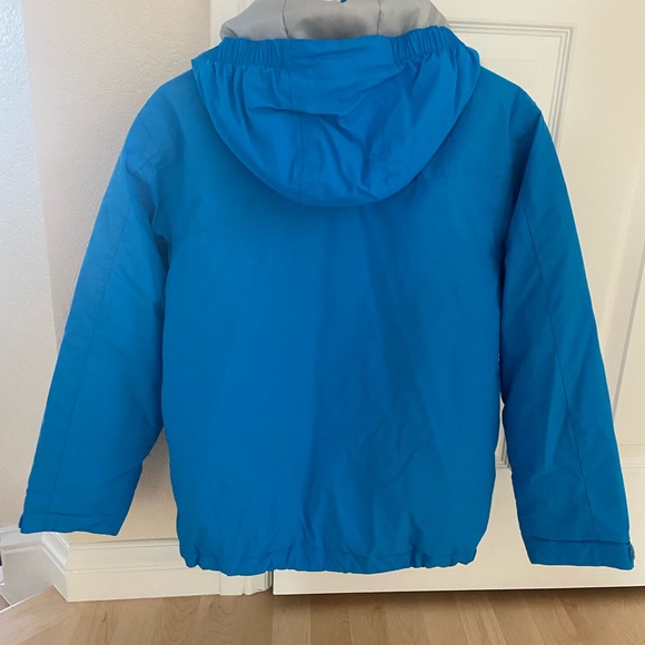 Girls aged 12, Quicksilver utility ski jacket. - Picture 2 of 3
